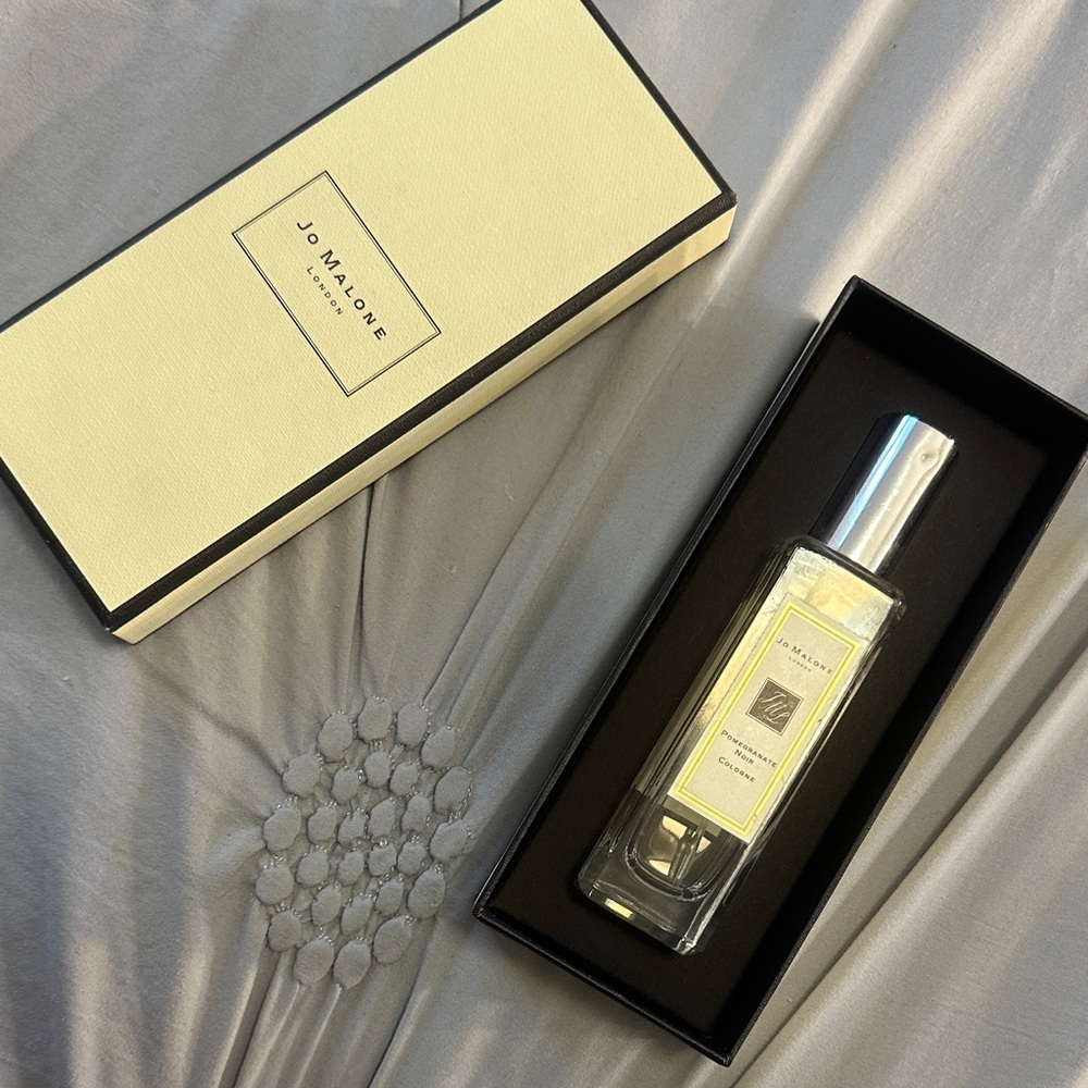 Jo Malone Yellow with Silver Cap